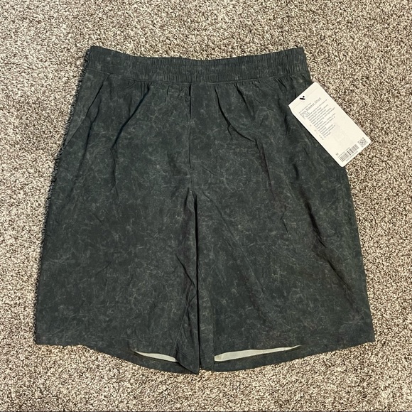 Lululemon Pace Breaker Short 9” LL - Picture 3 of 7